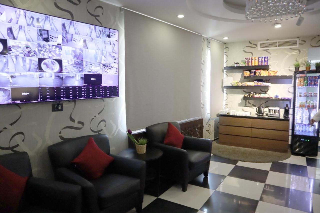 Easy Inn Hotel Suites Amman Bagian luar foto